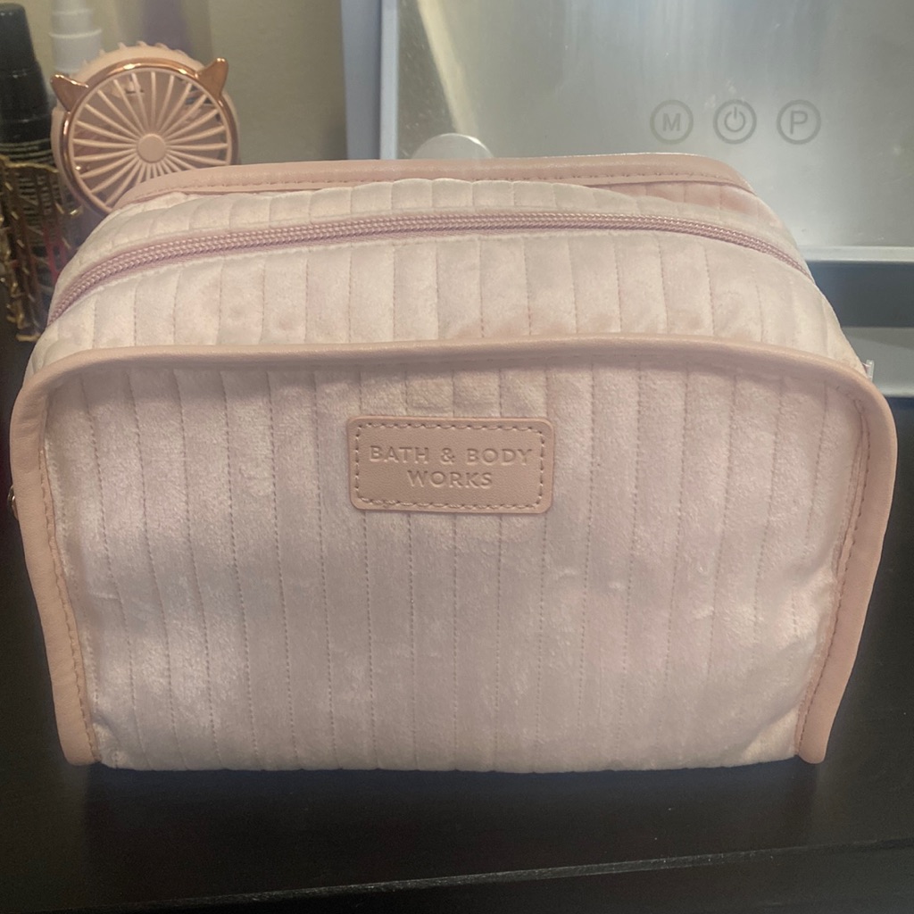 BBw Brand New Make Up Bag